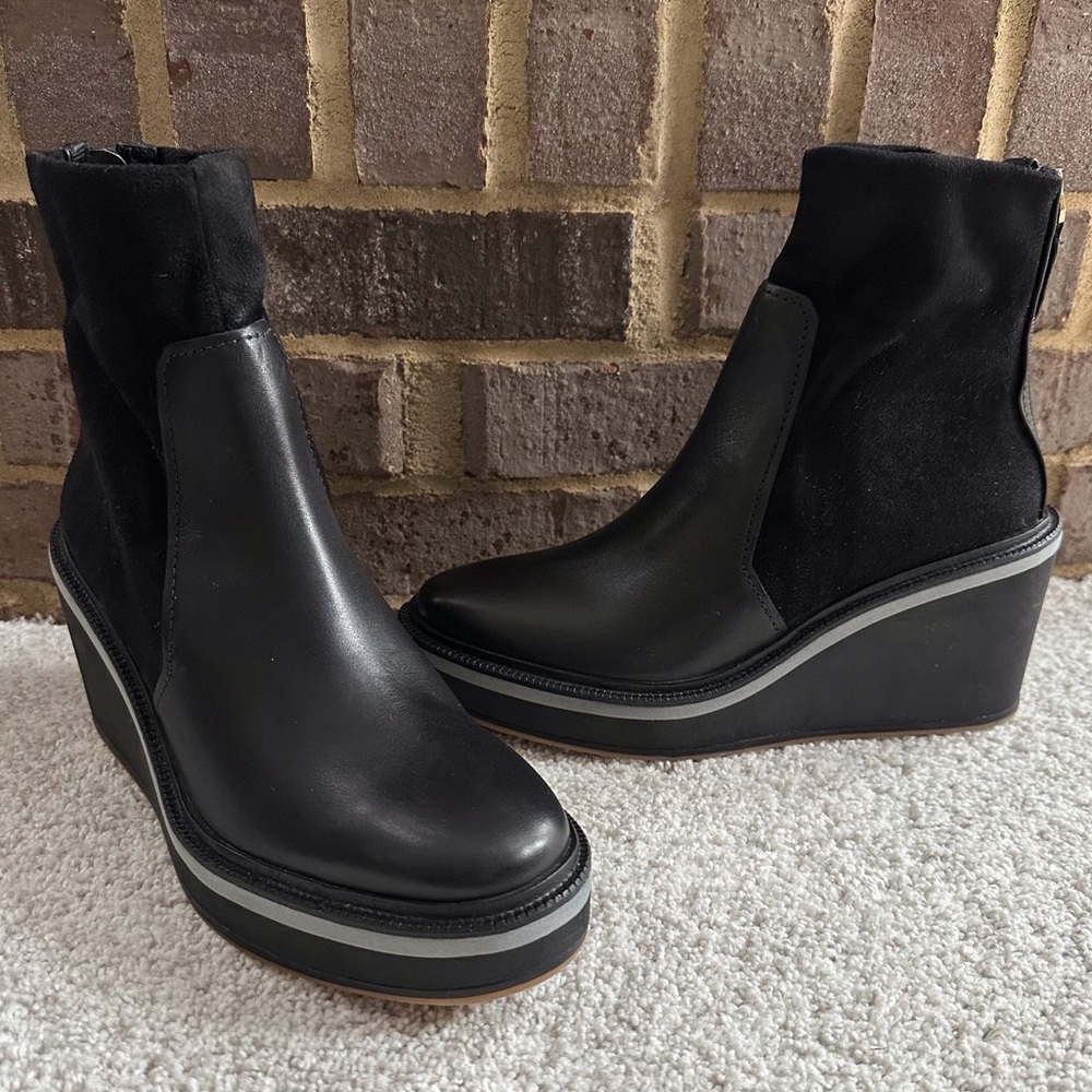 Louise et Cie Sanji Platform Wedge Ankle Booties